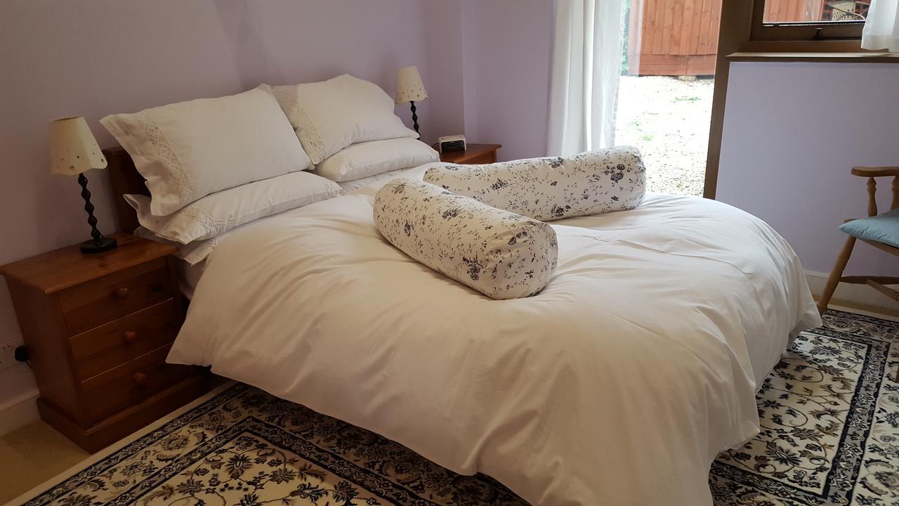 Follets B&B Pewsey Buitenkant foto